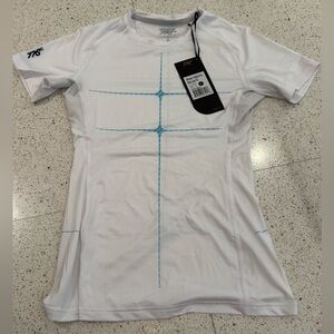 776BC Women’s Motion Pro Base Layer SS in white/aqua